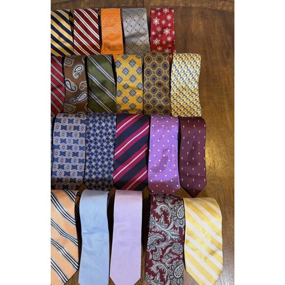 VINTAGE JOS A BANK 100% PURE SILK LONG NECKTIES ITALY/USA/CHINA LOT OF 27 - Picture 3 of 14